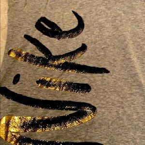 EUC Nike T-shirt grey v neck szLarge